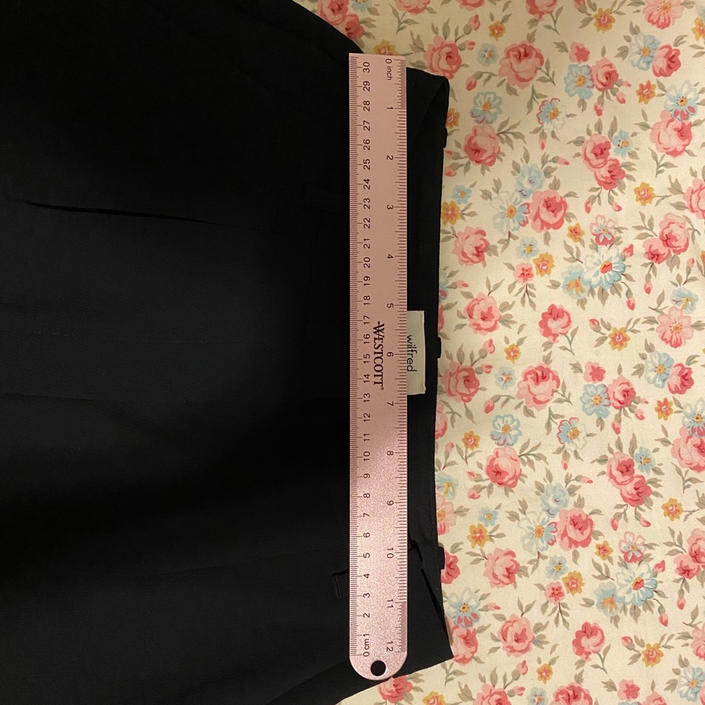 Aritzia pants size 2 - Picture 5 of 5
